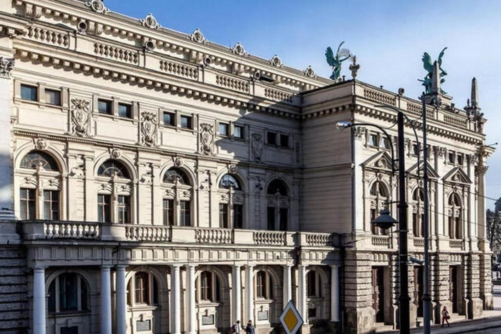 Apartment In The Center Of "Opera" Liov Exterior foto